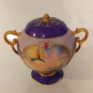 Heirloom Porcelain Music box Garden Whispers plays Ode to Joy